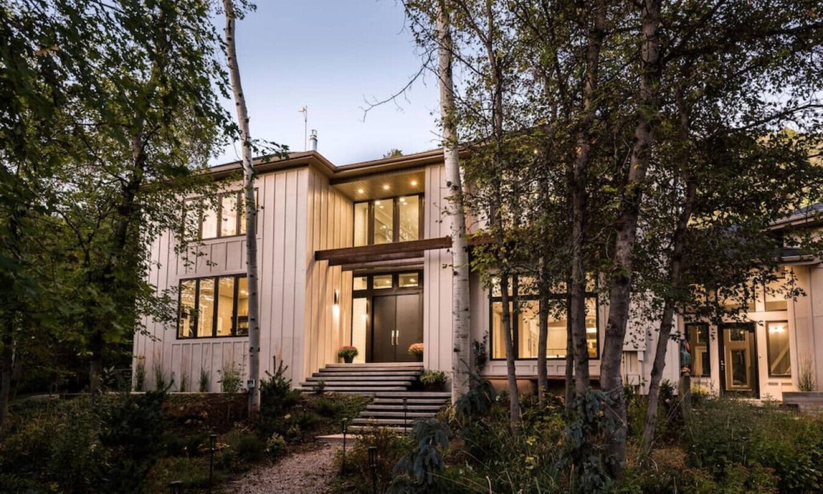 Mount Pleasant Cabin | Perfect for Family Reunions & Group Retreats