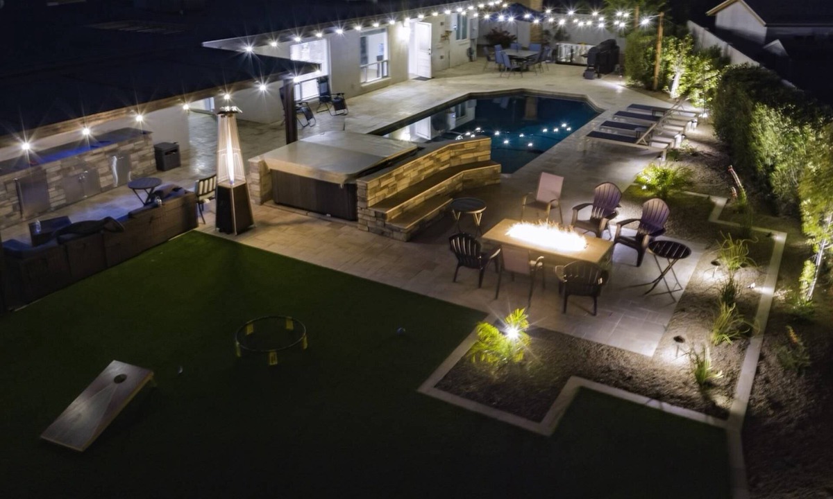 Paradise Valley Village House | Perfect for Families! Private Pool, Spa & BBQ, Near Shopping, Dining, Mayo Clinic + Free Golf
