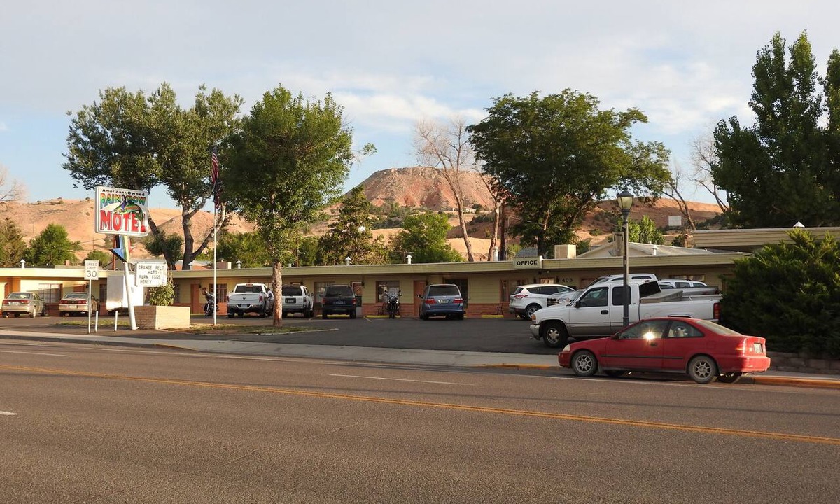 Thermopolis Hotel | Rainbow Motel
