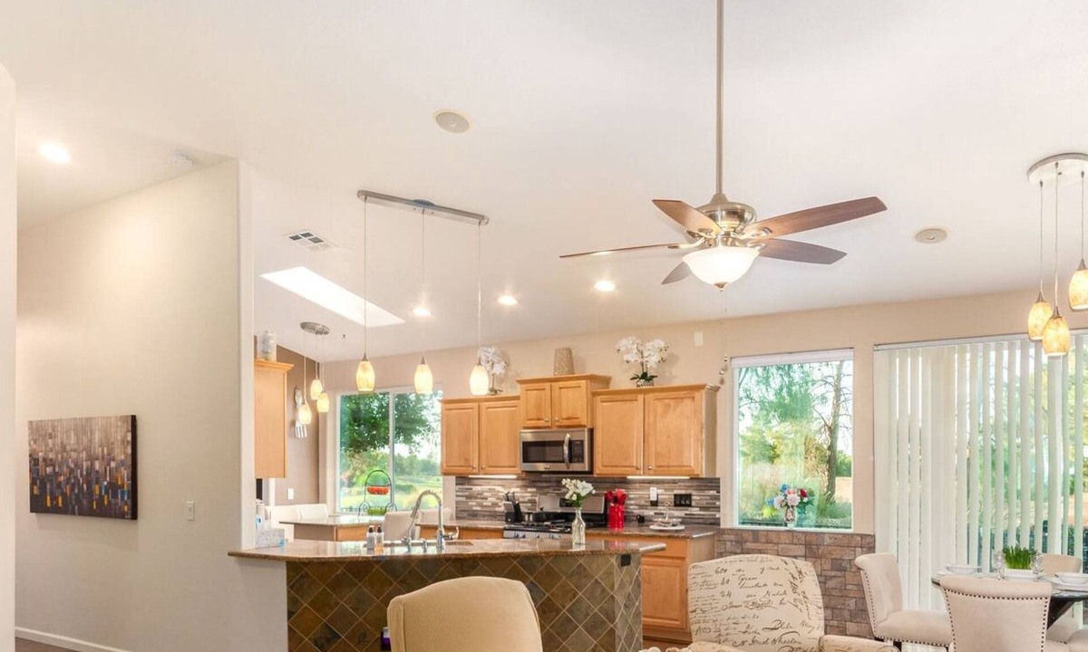 South Mountain House | Raven Golf Oasis - Private Cul-de-Sac Gem + Hot Tub