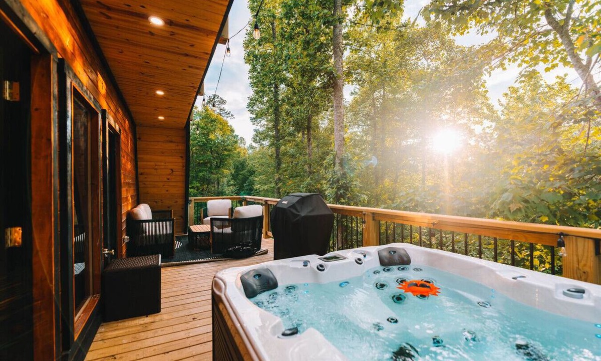 Campton Cabin | Red River Gorge A-Frame w/Hot Tub + Deck Views