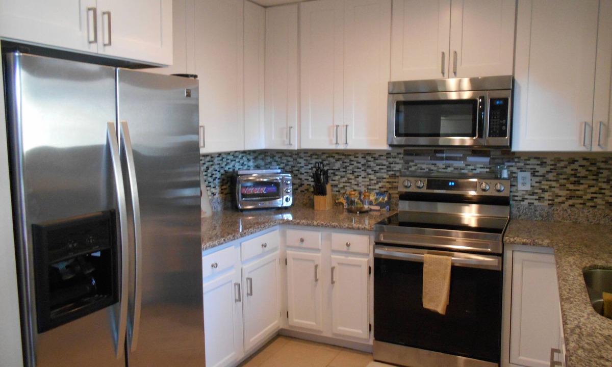 Fountain Hills Condo | Remodeled 2/2, 1 King & 2 Queens 1st Flr Condo, NO STAIRS Walk to all location