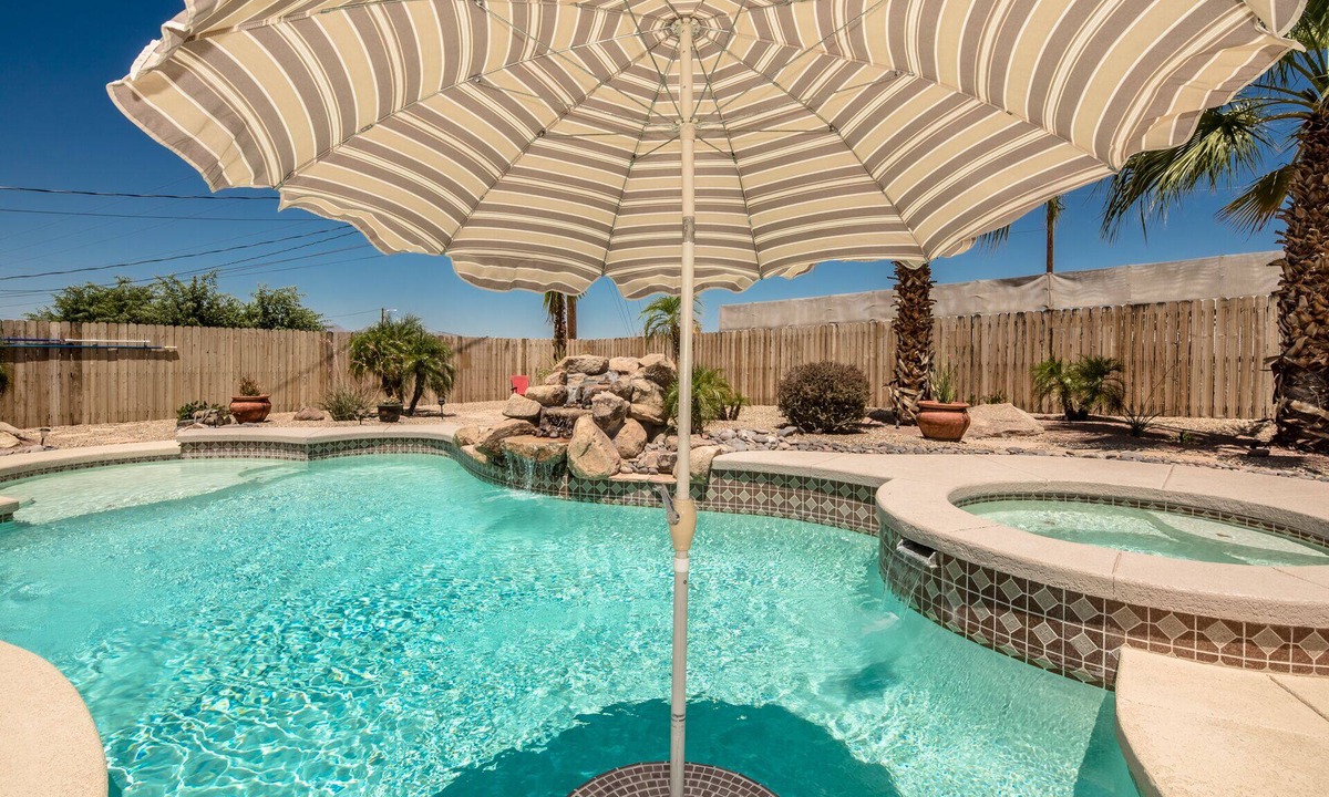 Lake Havasu City House | Resort-like backyard.jacuzzi, pool & waterfall!