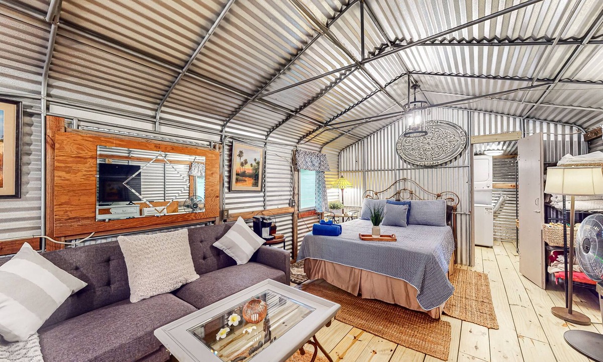 Bronson Cabin | Riverfront bunkhouse with private W/D, grill, & canoe