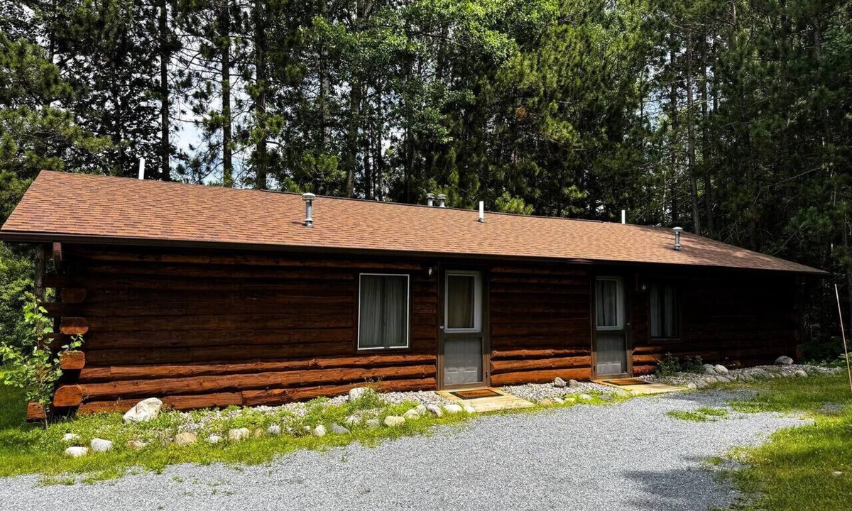 Crystal Falls Cabin | Riverfront Cabin #9.