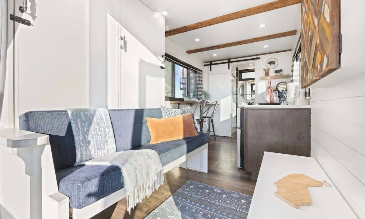 Tulare Apartment | Rooftop Spa! Tiny Cargo Home, Farm Experience