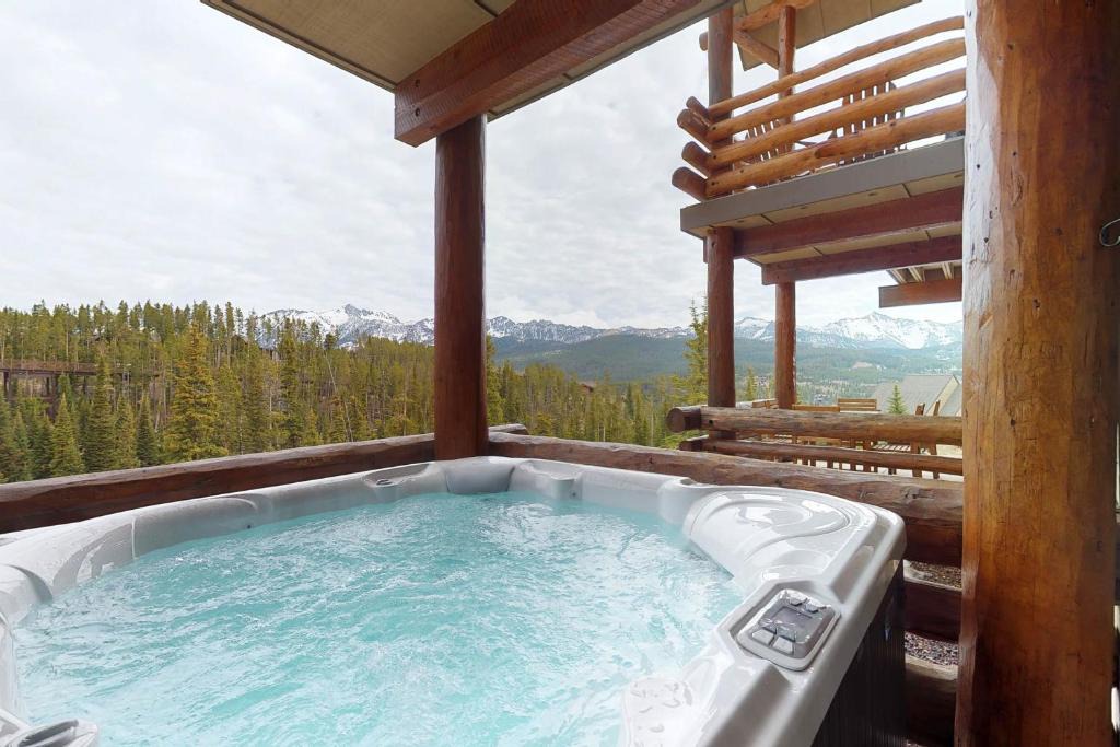 Saddle Ridge House | Saddle Ridge B2