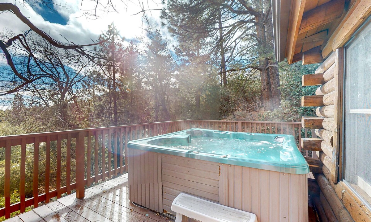 Pine Cove Cabin | Secluded mtn-view cabin with deck,hot tub, grill, wood stove - dog-friendly