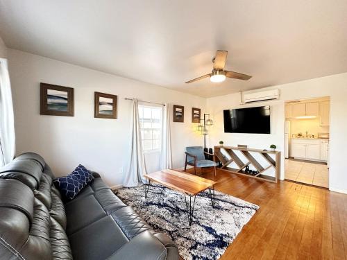Visalia House | Sequoia Basecamp With Fenced Yard
