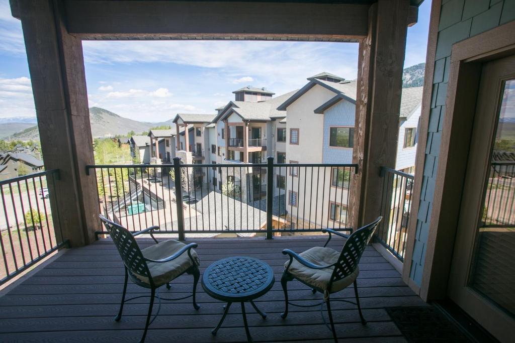 Park City Apartment | Shared Balcony Stunning Views & Steps from Slopes