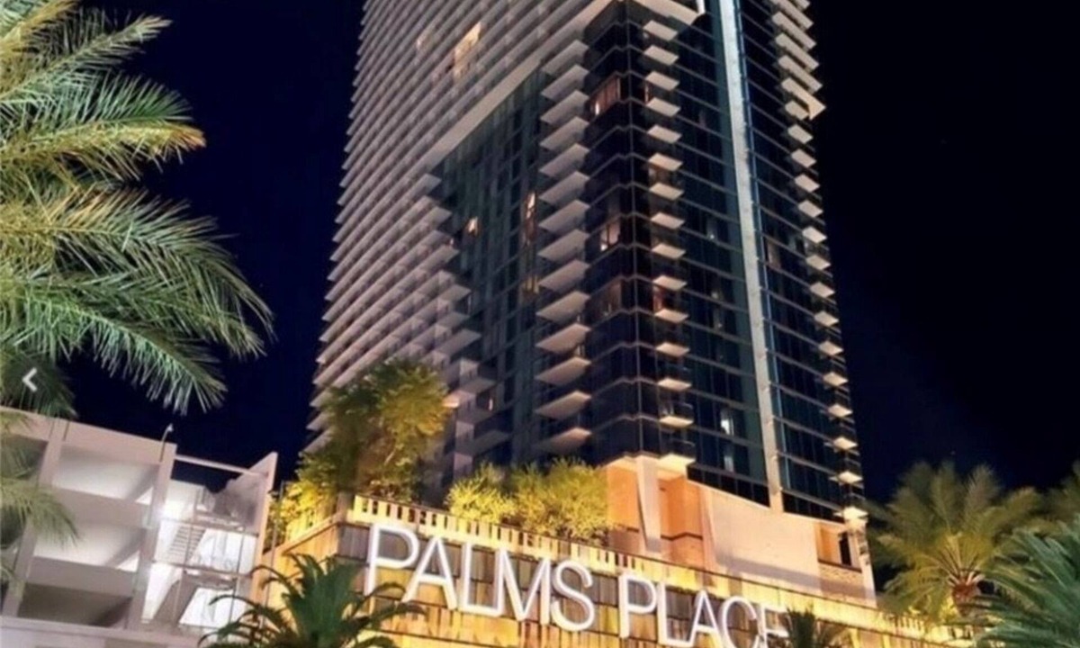 Las Vegas Hotel | Sin City, Spa, Balcony, Pool View, Suite