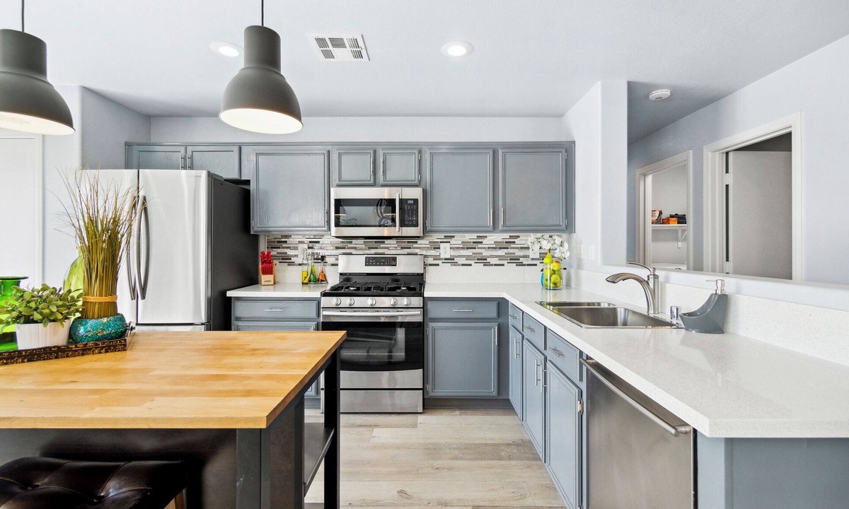 Enterprise House | Spacious 4-bedroom house in Las Vegas minutes away from South Point!
