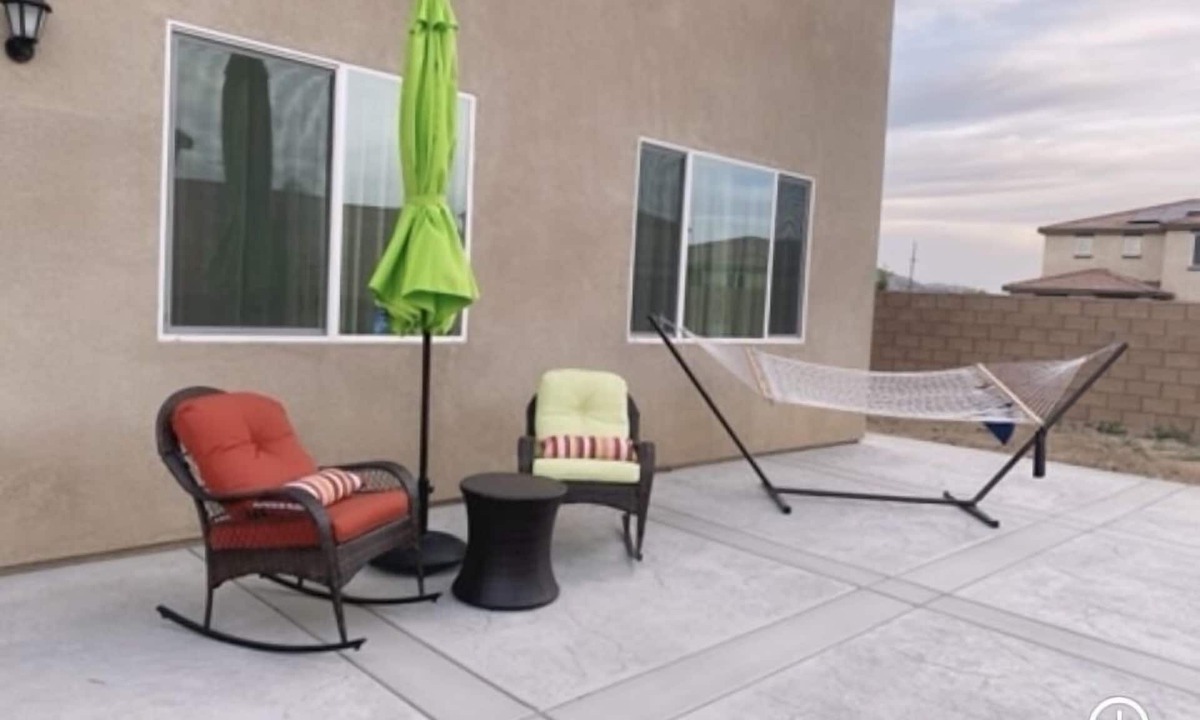 Riverside House | Spacious Master Room With Private Bathroom And Office Area