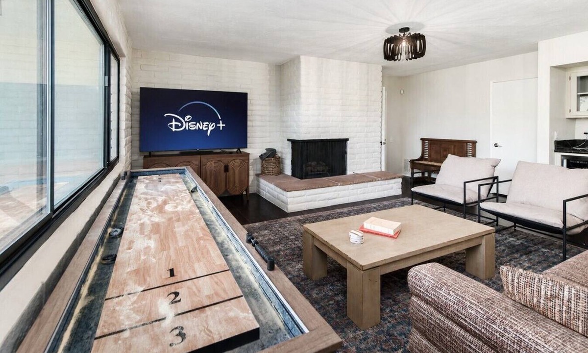 Mount Helix House | Spacious Oasis w/Pool, Sauna, and Secret Arcade