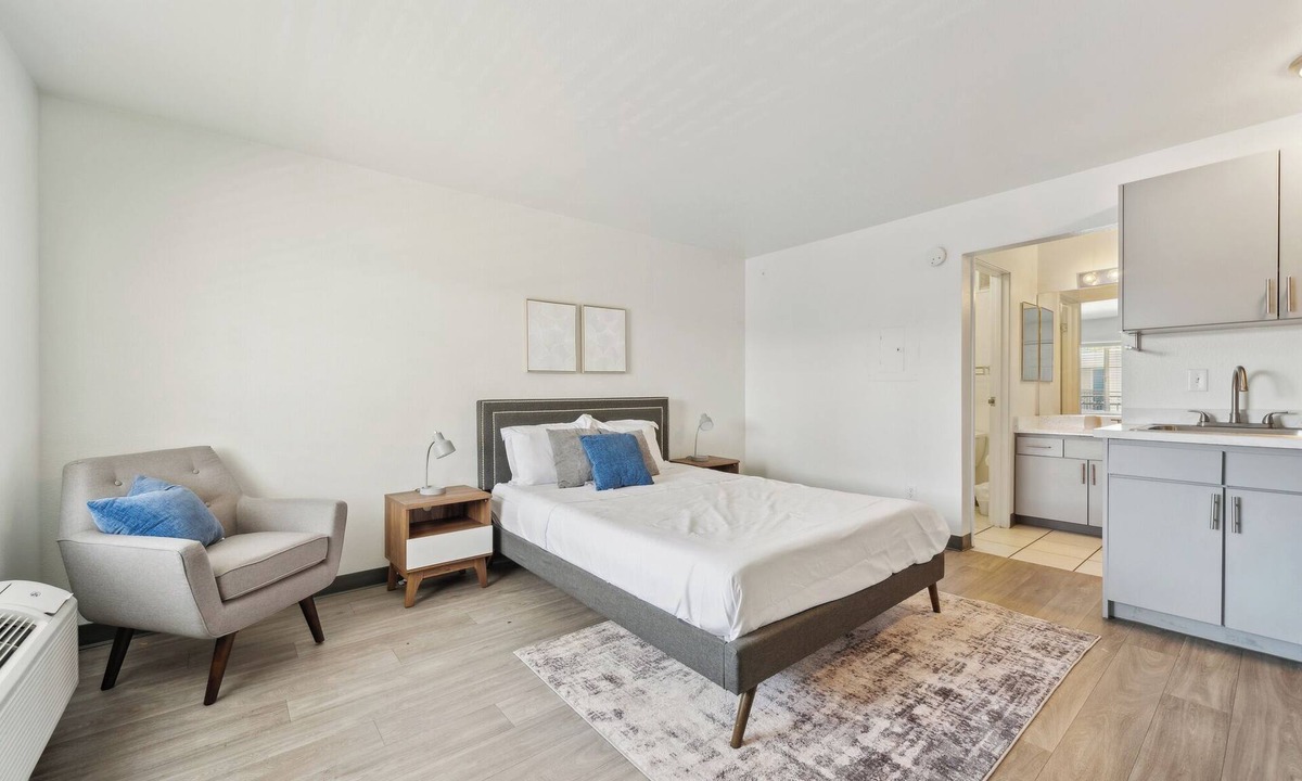 Las Vegas Apartment | Spectra Paradise 510 I Spacious Studio