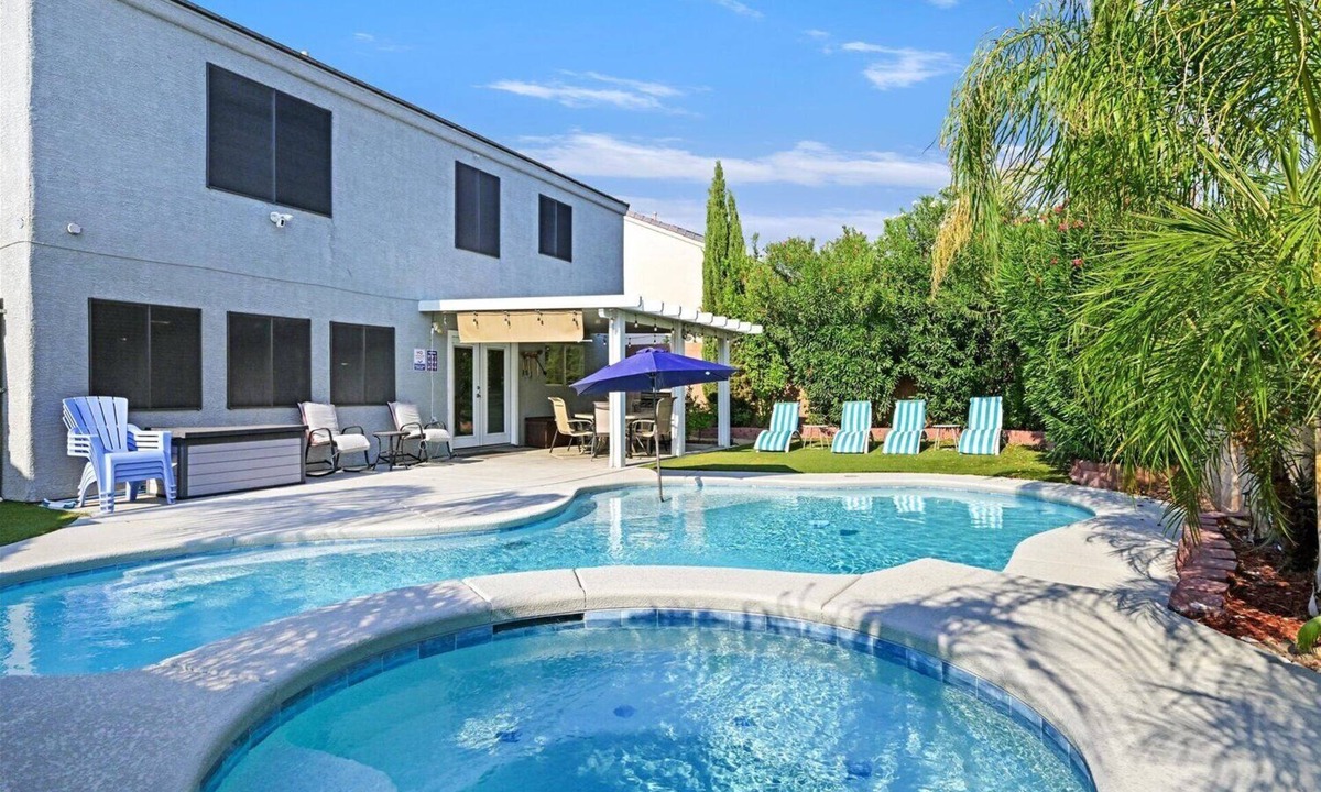 Henderson House | Splish Splash in Your Desert Oasis.Pool table & TVs throughout. Pool & Spa