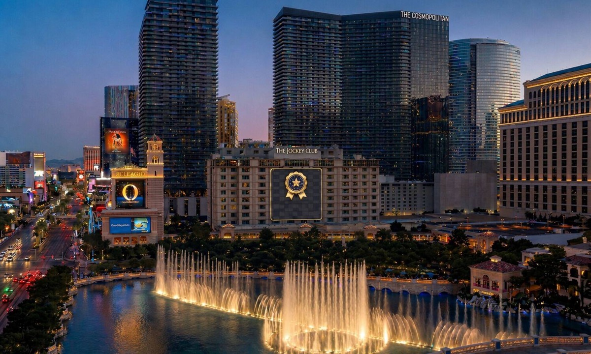 Las Vegas Strip Condo | Stay Together Suites - Spacious Penthouse, Sleeps 16, Center Strip - Jockey Club
