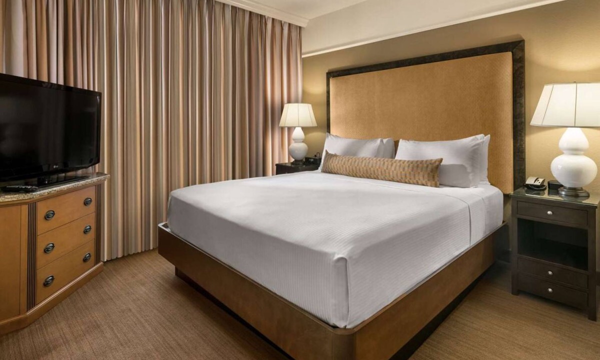 Gainey Village Villas Hotel | Stay, Work, and Play in Style Near Scottsdale's Top Attractions! Pets Welcome!