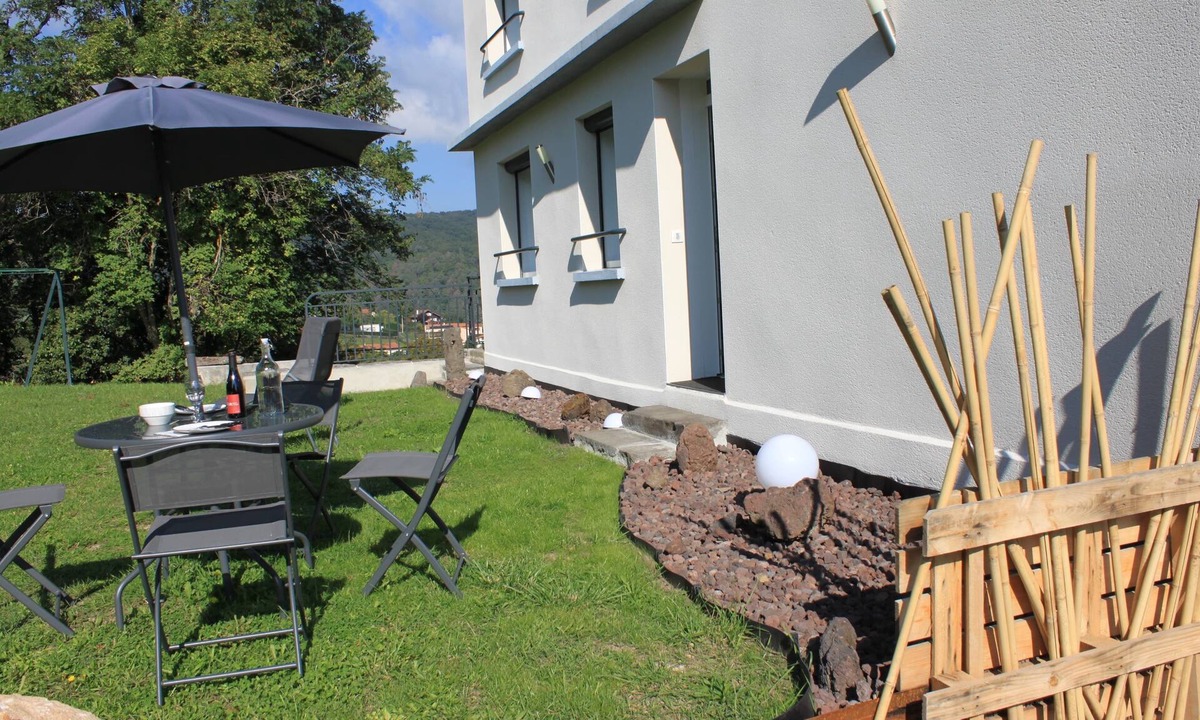Chatel-Guyon Apartment | Step into another world.