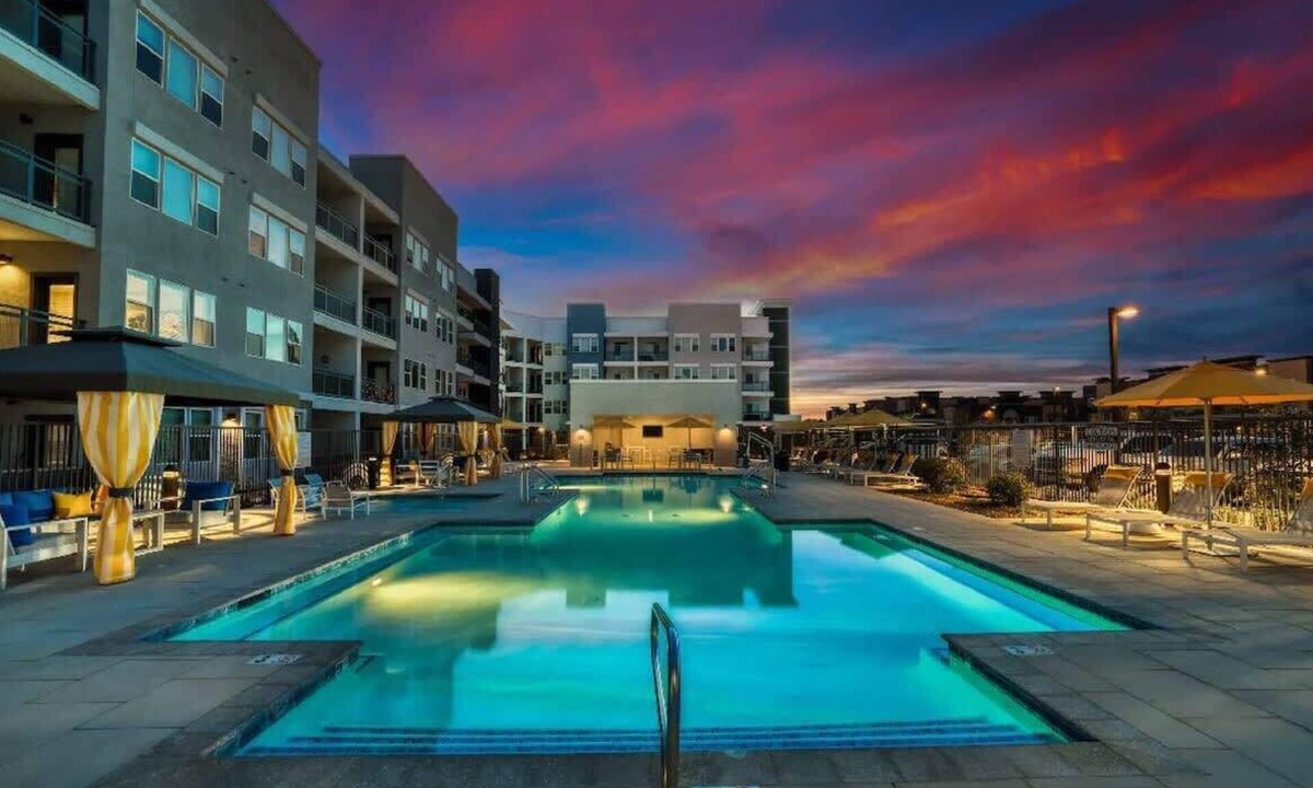 La Buena Vida Apartment | Stunning Westgate CozySuites by stadium w/pool 10