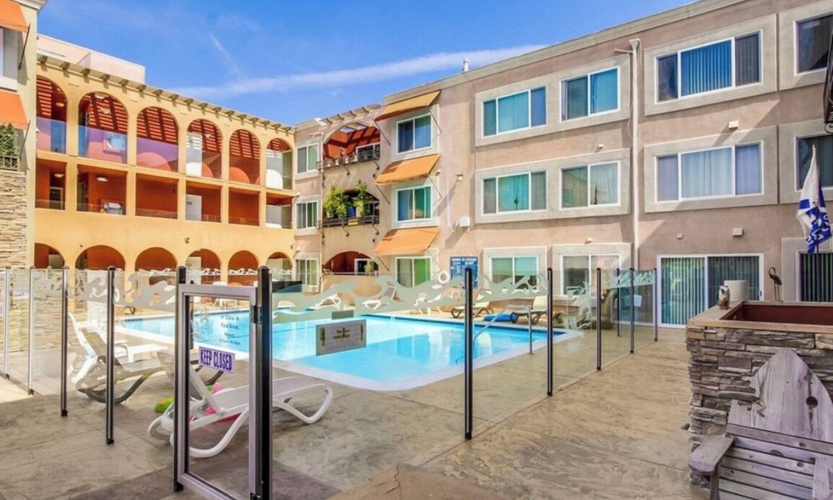 North Pacific Beach Condo | Stylish Coastal Retreat: Pools, Hot Tub + Parking