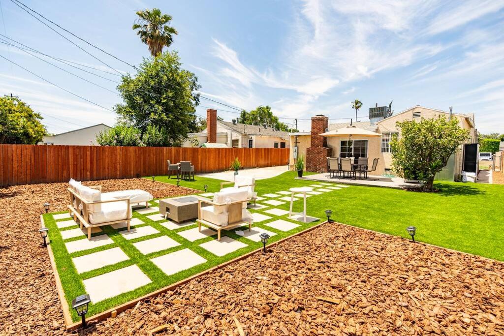 Valley Glen House | Stylish Oasis in NoHo