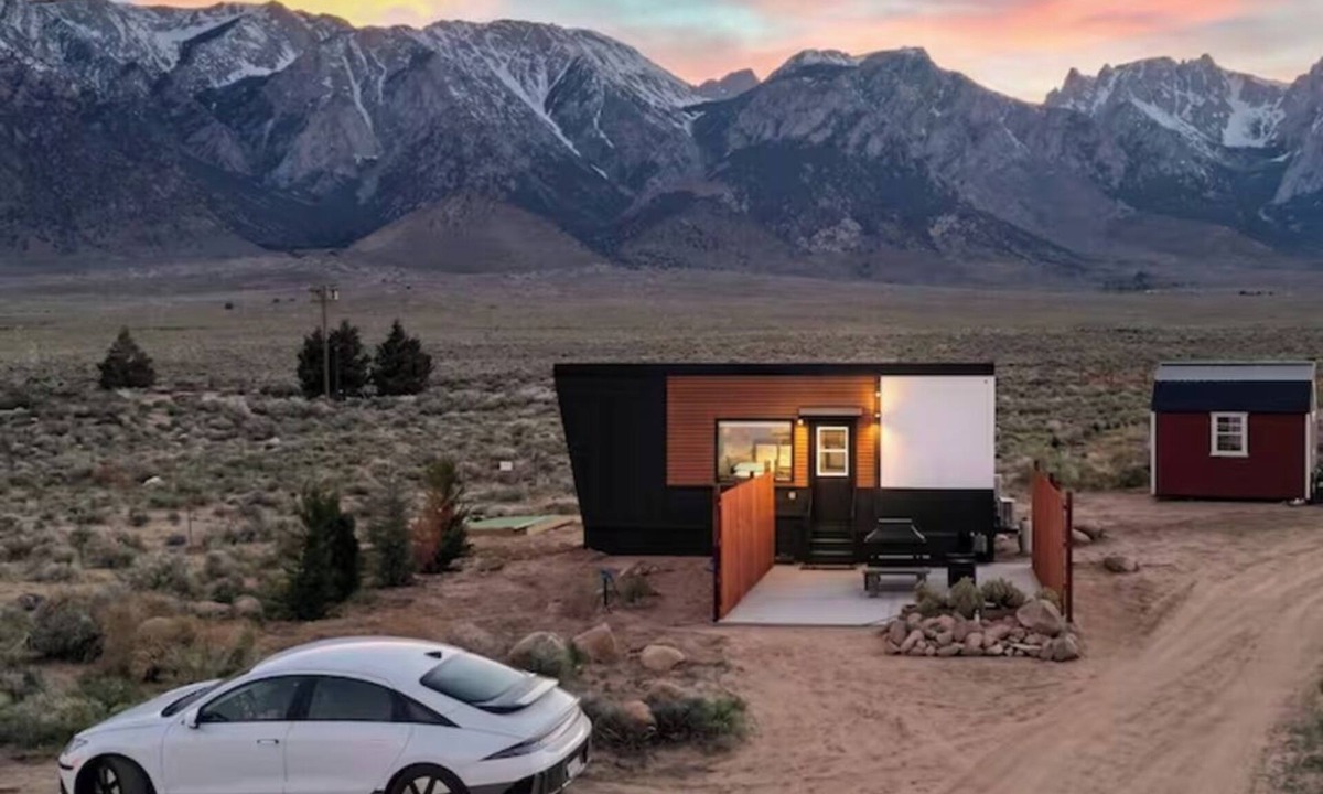 Lone Pine House | Summit Sanctuary: 360° Views