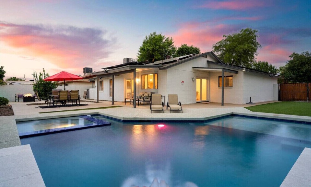 La Paz At Desert Springs House | Sundown Sanctuary | FREE Pool Heat &Spa + Backyard