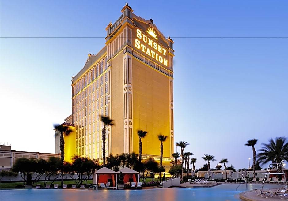 Whitney Ranch Hotel | Sunset Station Hotel & Casino