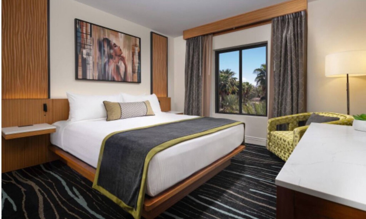 Las Vegas Resort | Tahiti Village 2-bedroom Tropical Destination Resort in Las Vegas