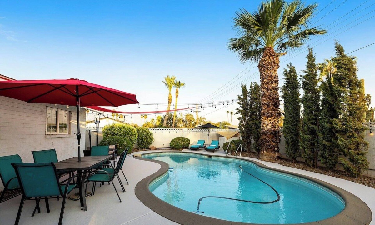 Tempe House | Tempe Delight-Heated Pool, Sport Court & King Beds