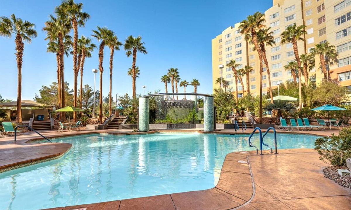 Enterprise Resort | The Grandview at Las Vegas Huge 2 bedroom Desert Oasis
