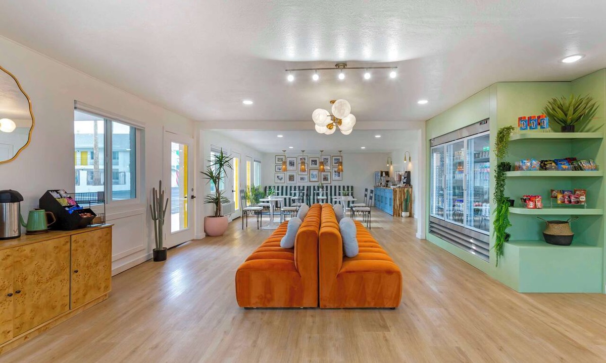 Tucson Hotel | The Kennedy Tucson, SureStay Collection by Best Western