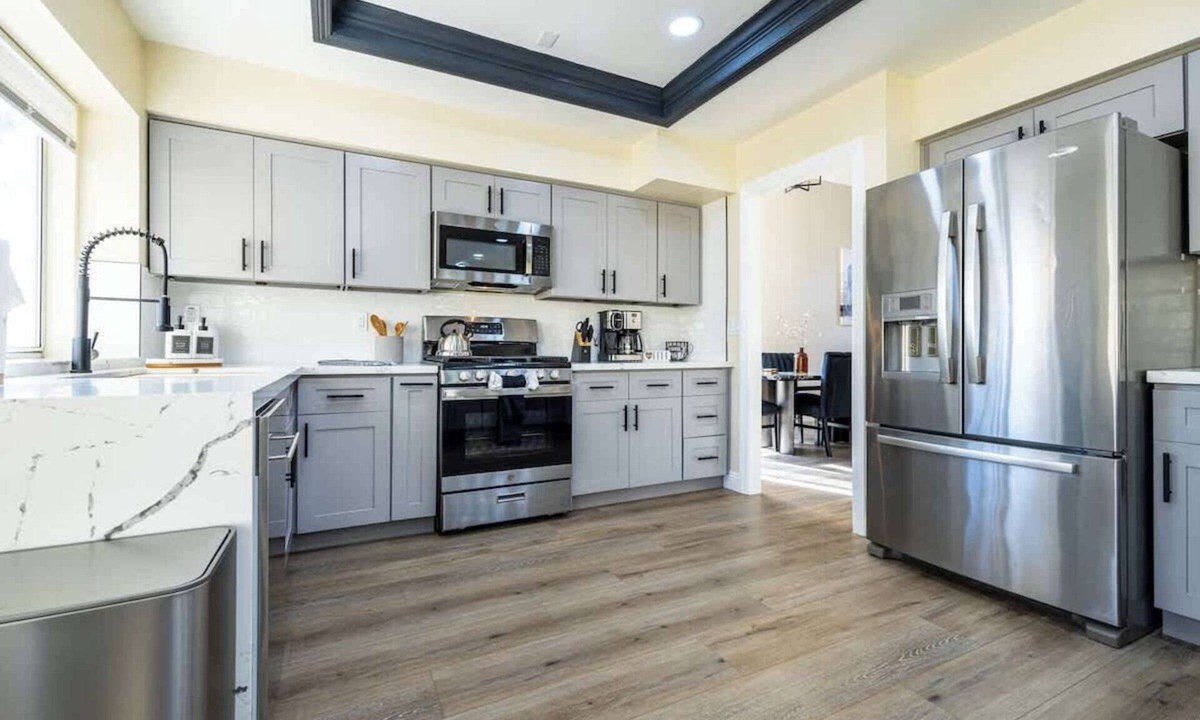 Moreno Valley House | The Manor - Spacious 4BR Home in Moreno Valley