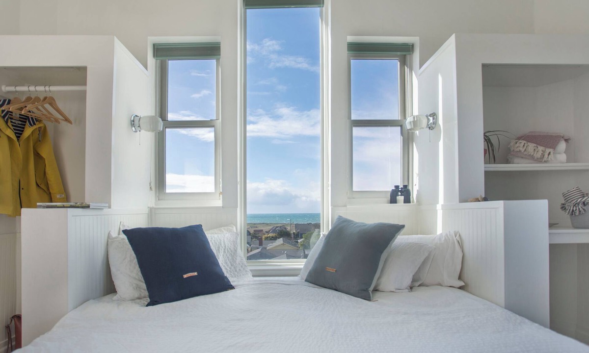 Fort Bragg Hotel | The Weller House