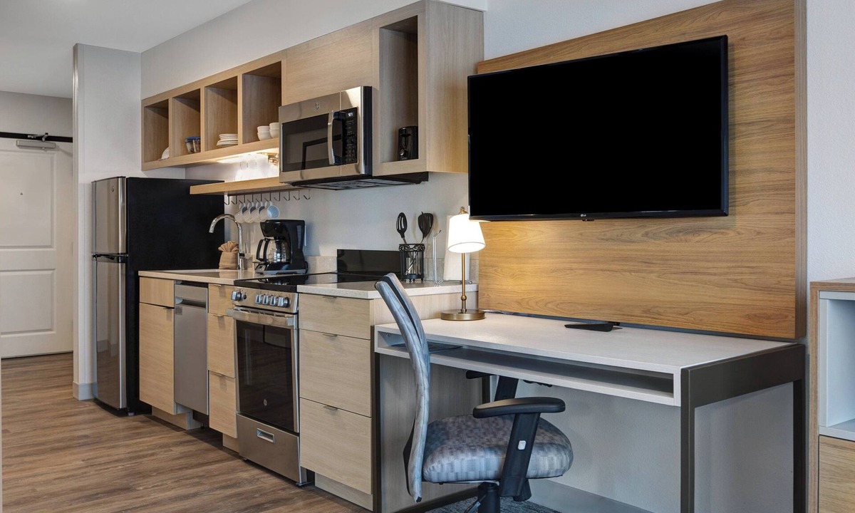 Glendale Sports and Entertainment District Hotel | TownePlace Suites by Marriott Phoenix Glendale Sports & Entertainment District
