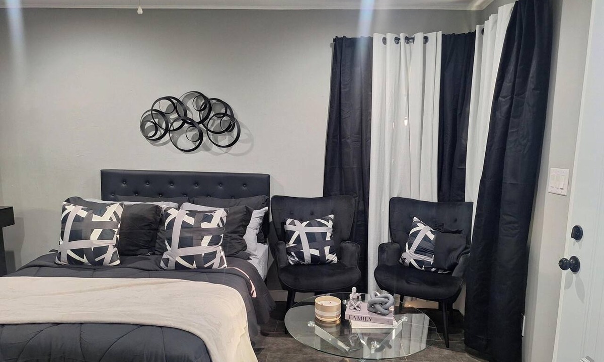 Azusa Apartment | Tremendous studio with AC in friendly Azusa neighborhood