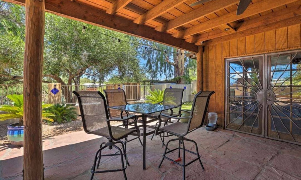 Oracle Heights Estates Cottage | Tucson Home w/Games, BBQ: 9 Mi to Nat'l Park