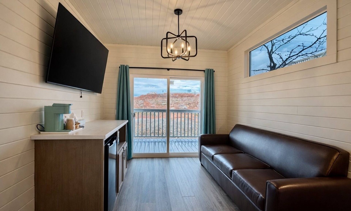 Page Cabin | Ultra Luxury Tiny Home with Deck #1B
