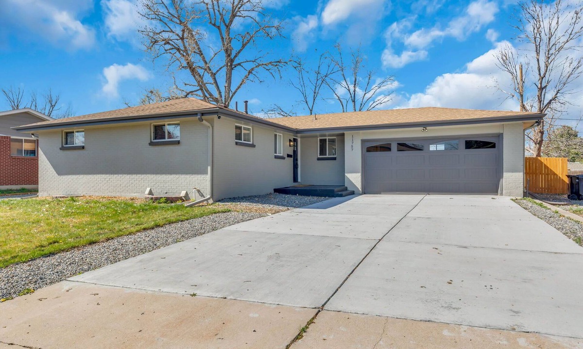 Allendale Area House | Vacation Launch Pad - Great for Groups!