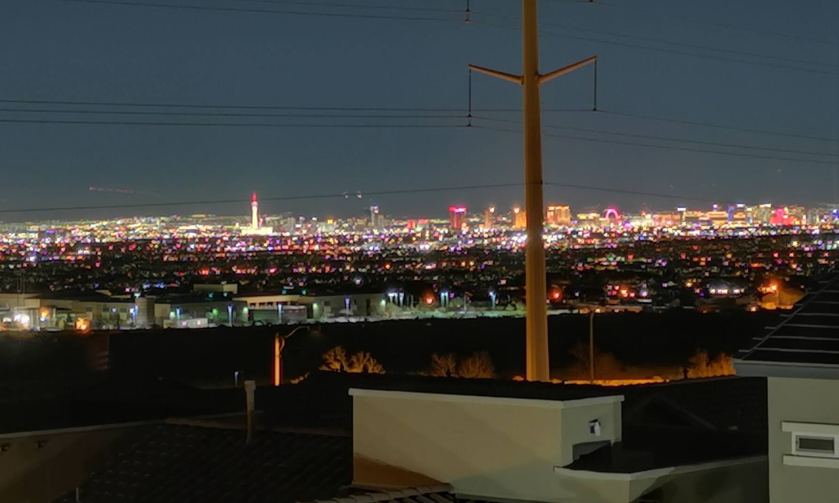 Providence House | Vegas Valley Views!! Family friendly gated Vegas neighborhood.