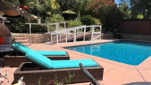 Woodland Hills Villa | Villa La Reforma - Newly Designed 4BR HOUSE & POOL in Los Angeles by Topanga