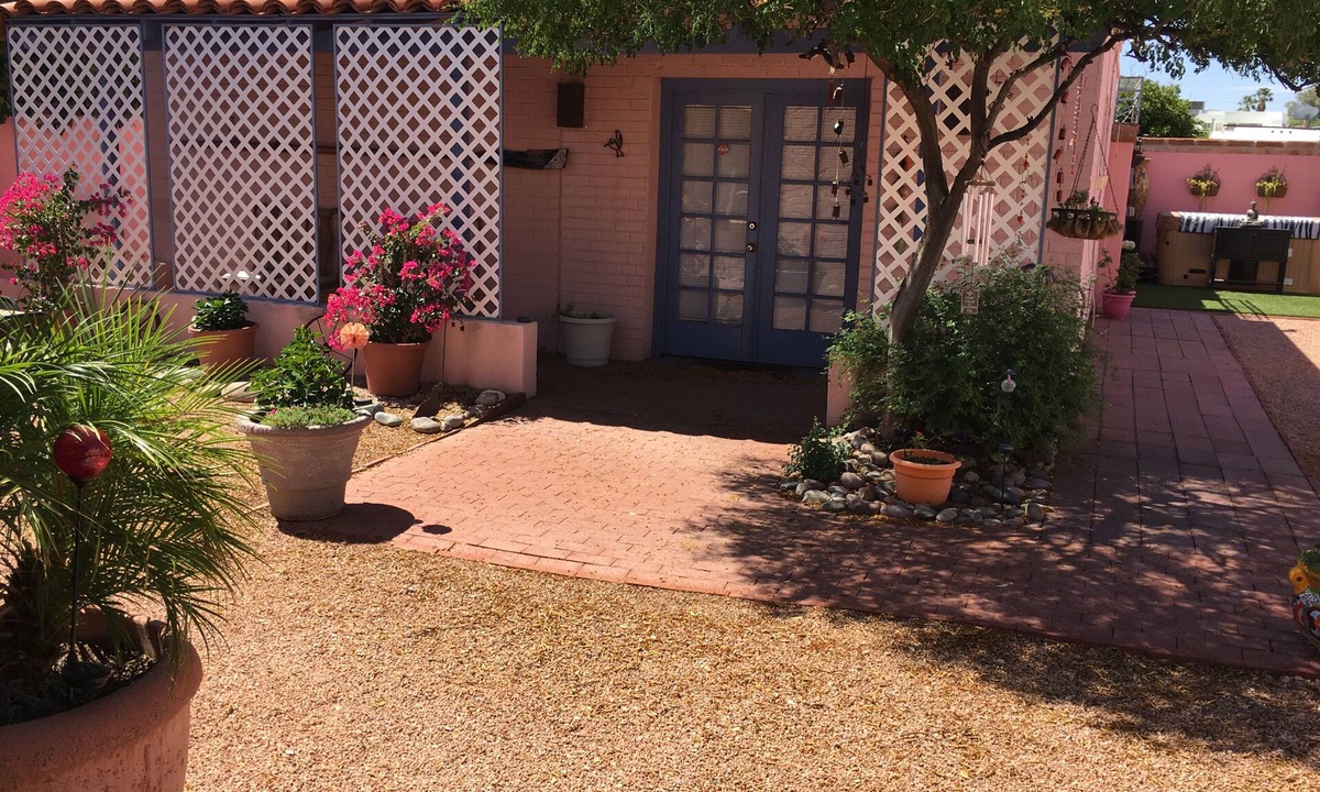 Blenman-Elm House | Welcome to Casa Hibiscus! Amenities galore! bike+bbq+fire pit ! Pets!