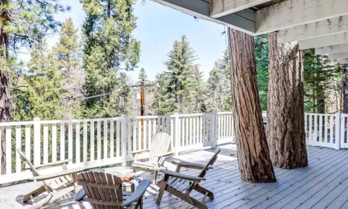 Twin Peaks Cottage | Welcome to Twin Pines Cottage!