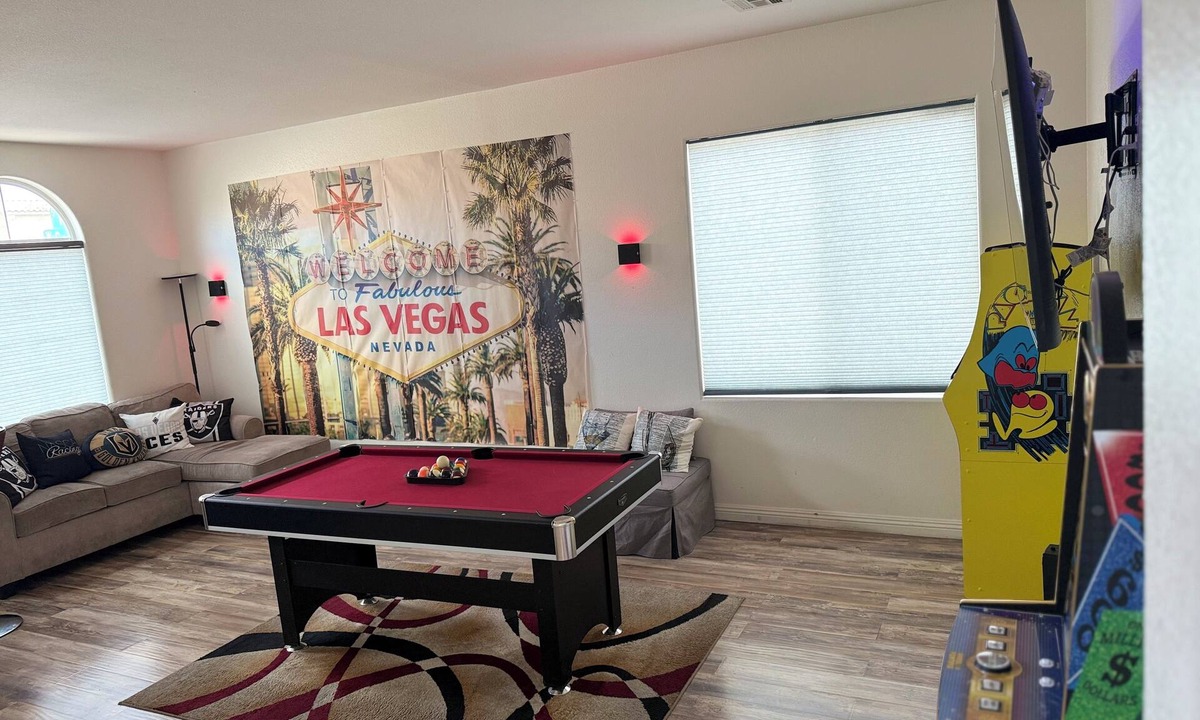 Enterprise House | What “STAYS” in Vegas, STARTS with your STAY HERE IN VEGAS!