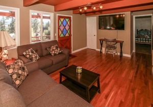 1812 - Mountain Top Grove - Free Ski/Board Rental Home