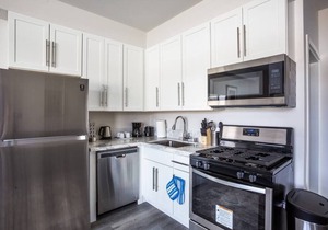 2 Bedroom, 2 Bathroom Detached Apt Max 7 Sleepers