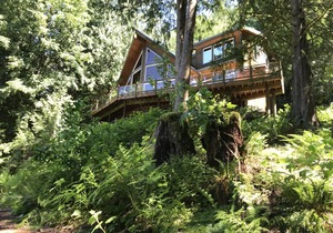 208 m² Cabin ∙ 3 bedrooms ∙ 8 guests in Maple Falls