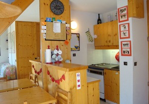 Apartment Les Allues-Méribel, 2 bedrooms, 8 persons in Les Allues-Méribel
