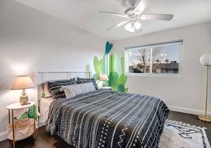 Friendly Lounge w/ Pool & Grill - 5 Mins from Old Town